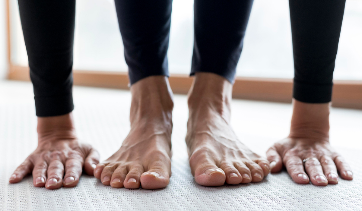 Brightly-Biomarkers-close-up-legs-hands-doing-stretching-exercises